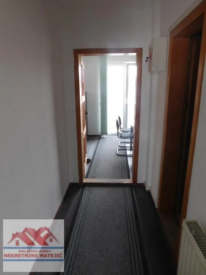 Rent, office space, 74m², Centar, Kragujevac