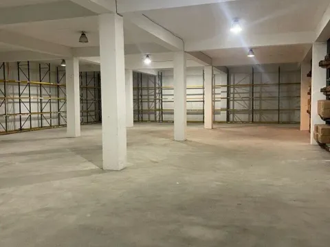  Office Space for Rent, 830m2, Centar, Herceg Novi