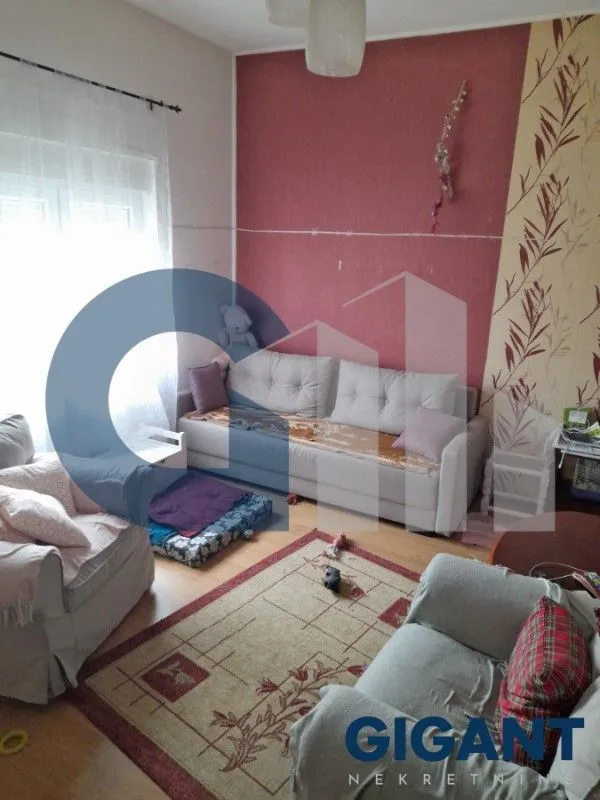 Prodaja, trosoban stan, 125m², Petlovo Brdo, Beograd