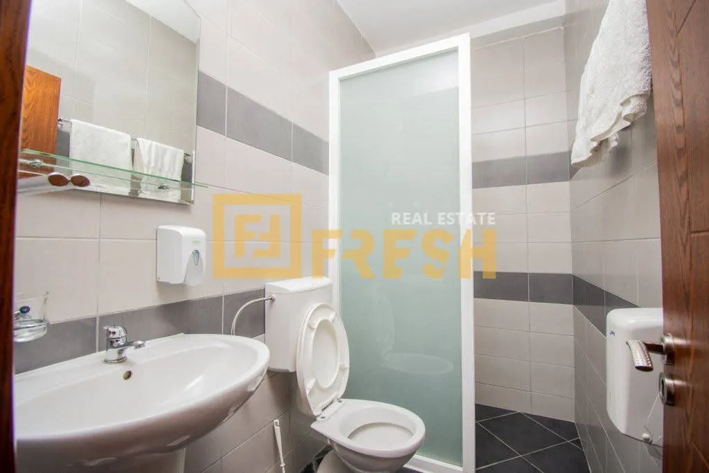 Prodaja, ugostiteljski objekat, 3300m², Nikšić, Crna Gora
