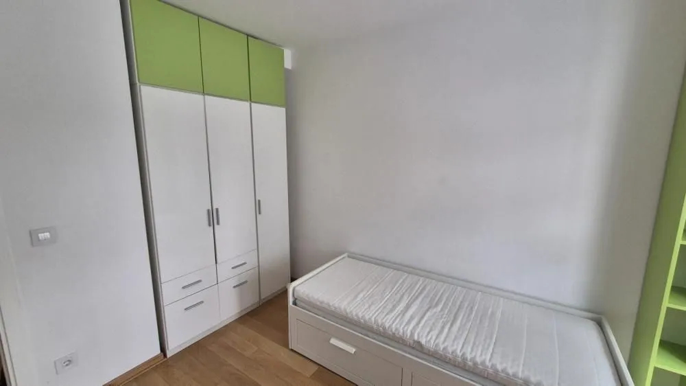Izdavanje, trosoban stan, 72m², Lekino Brdo, Voždovac Sve Podlokacije