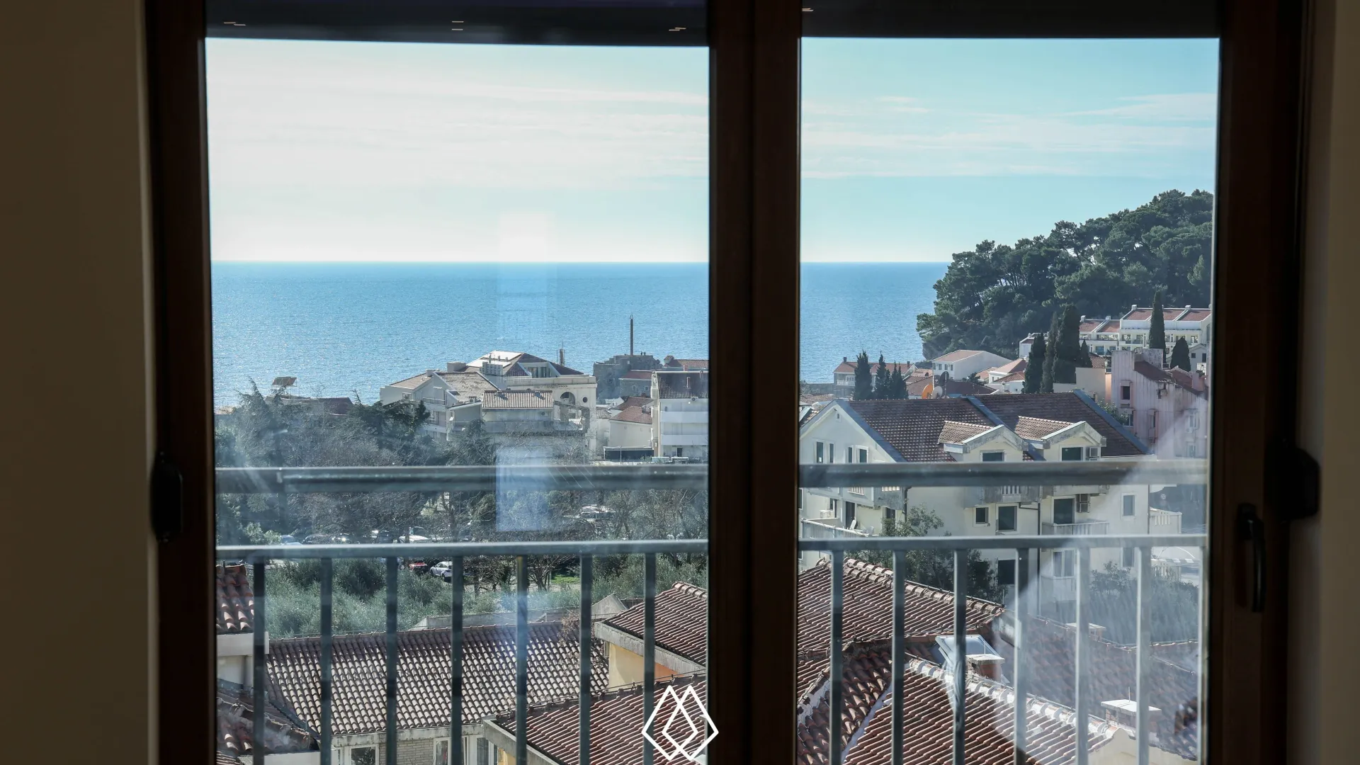 Sale, three bedroom apartment, 152m², Petrovac, Budva