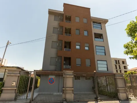 Izdavanje, trosoban stan, 86m², Stara Varoš, Podgorica - image 18