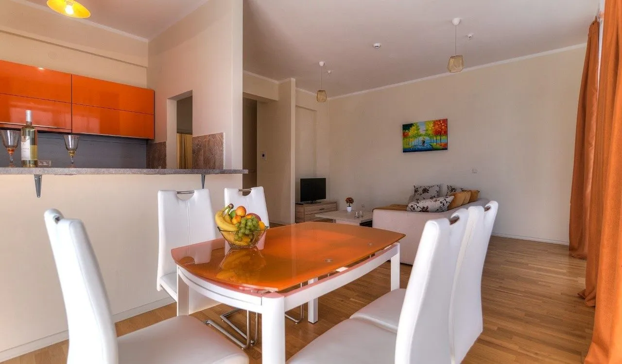 Prodaja, dvosoban stan, 93m², Zavala, Budva