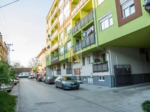 Izdavanje, jednosoban stan, 36m², Centar, Subotica - image 11