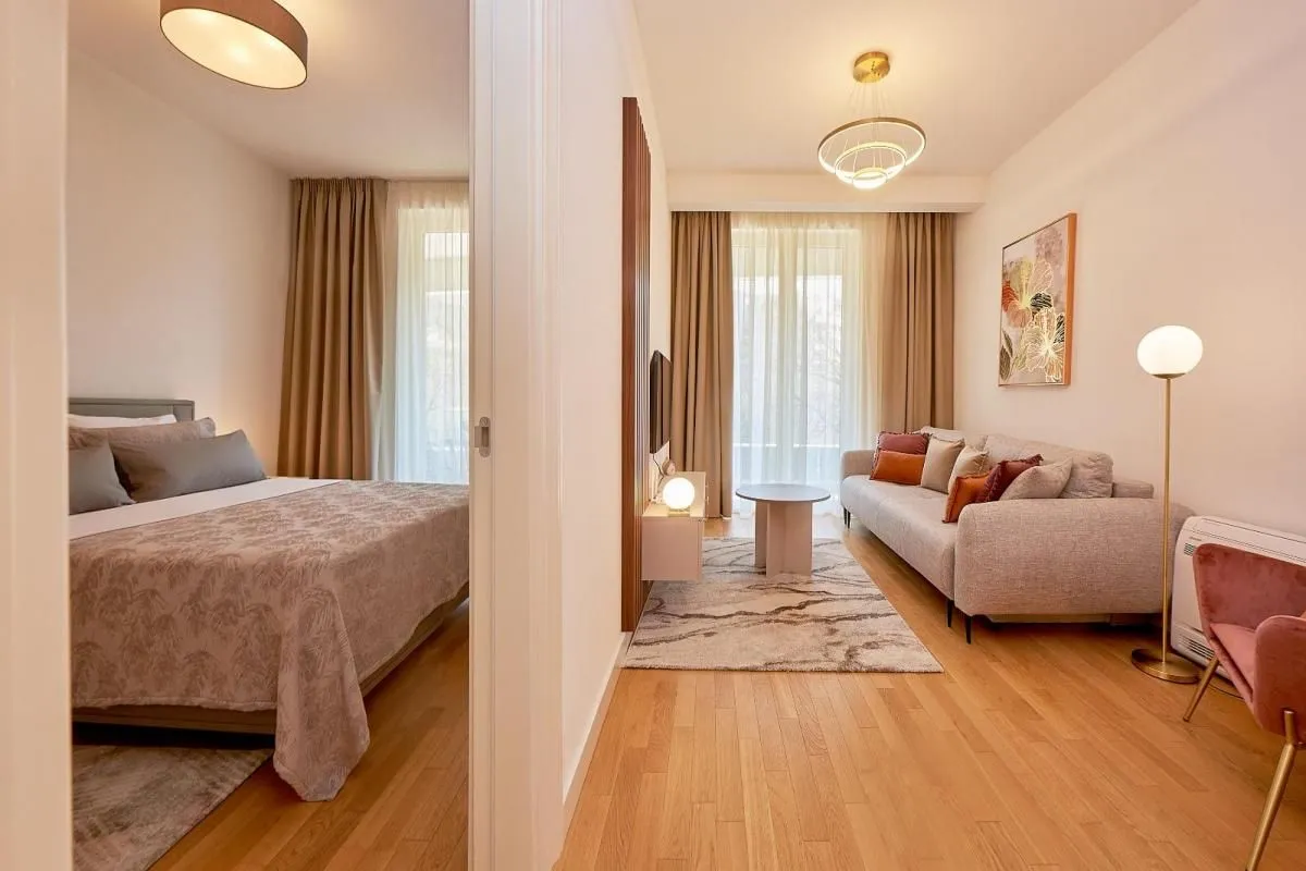 Rent, one bedroom apartment, 51m², Bečići, Budva