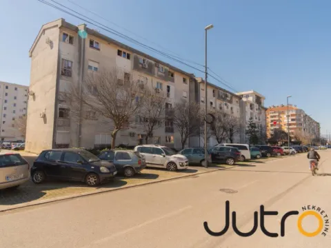 Rent, two bedroom apartment, 64m², Stari Aerodrom, Podgorica - image 10