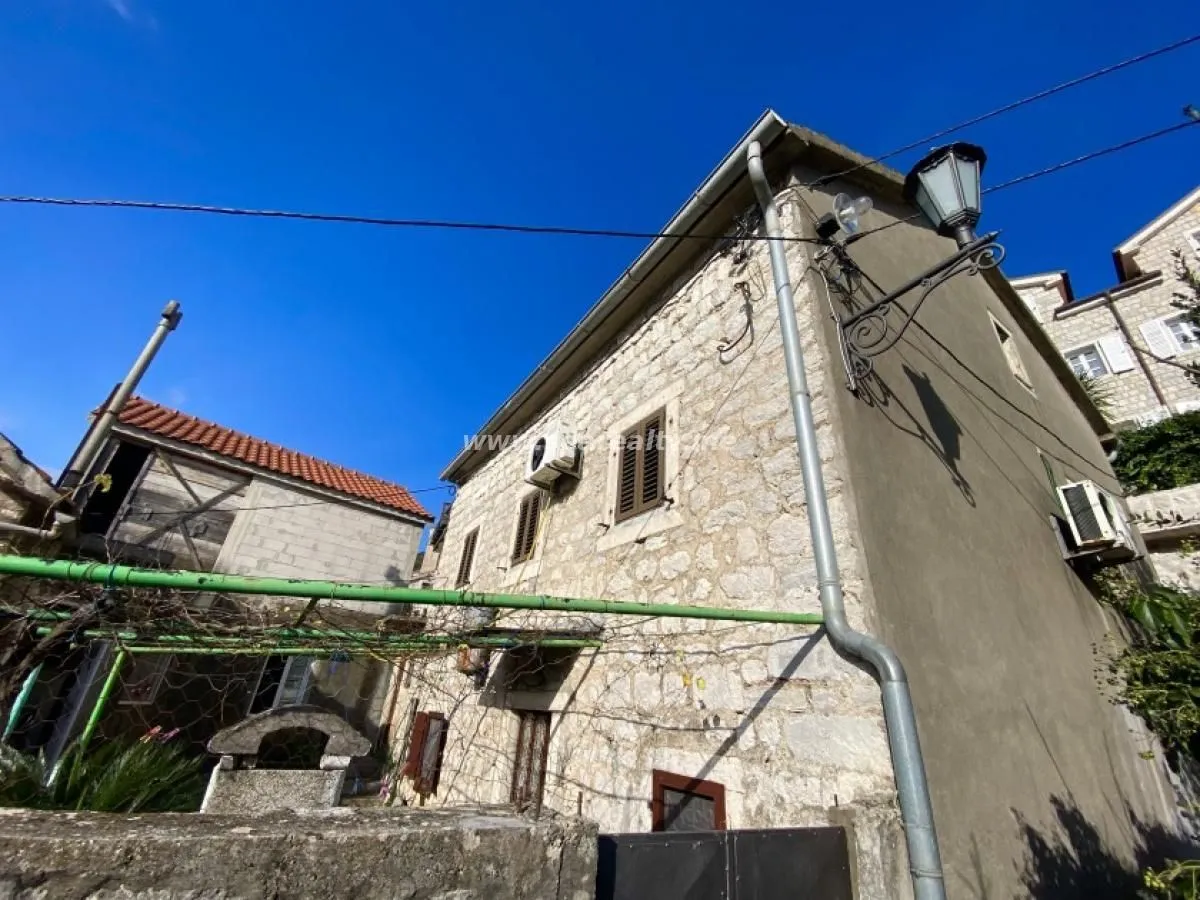 Sale, house, 150m², Kotor, Crna Gora