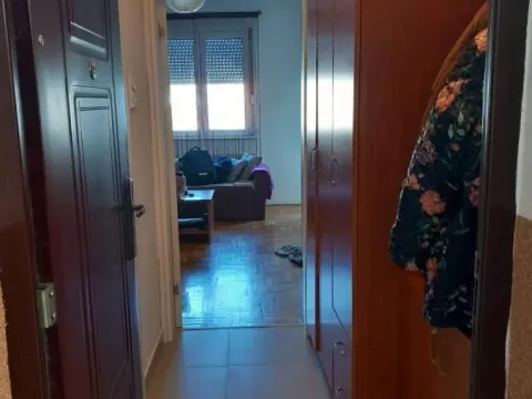 Izdavanje, garsonjera, 28m², Bulevar Oslobodjenja, Novi Sad Sve Podlokacije - image 3