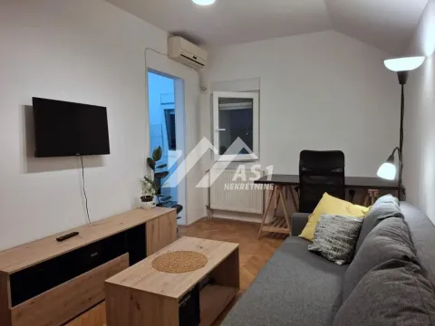 Izdavanje, stan, 22m², Sajam, Novi Sad Sve Podlokacije - image 3