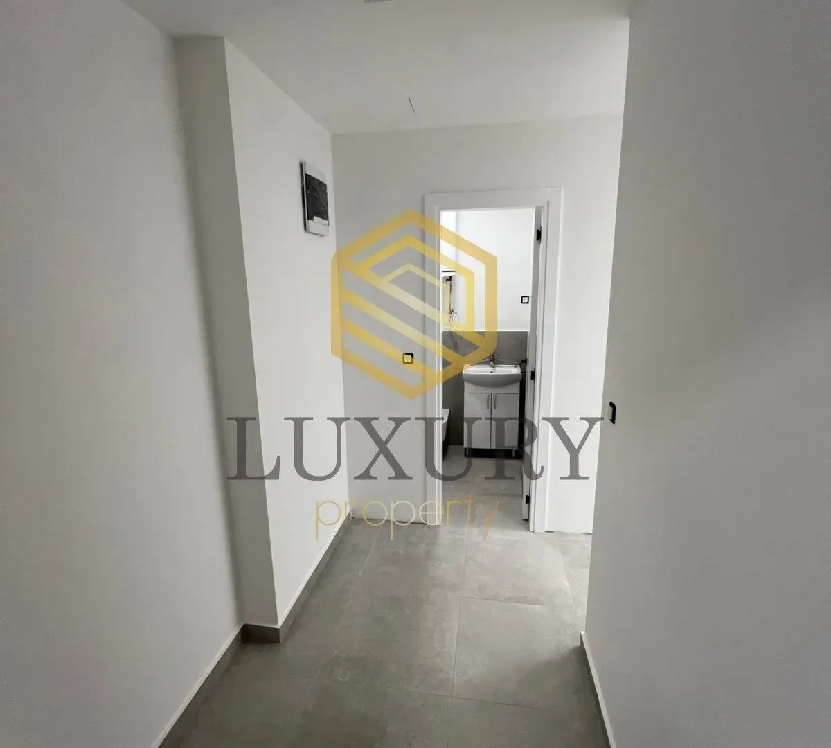 Rent, office space, 95m², City Kvart, Podgorica