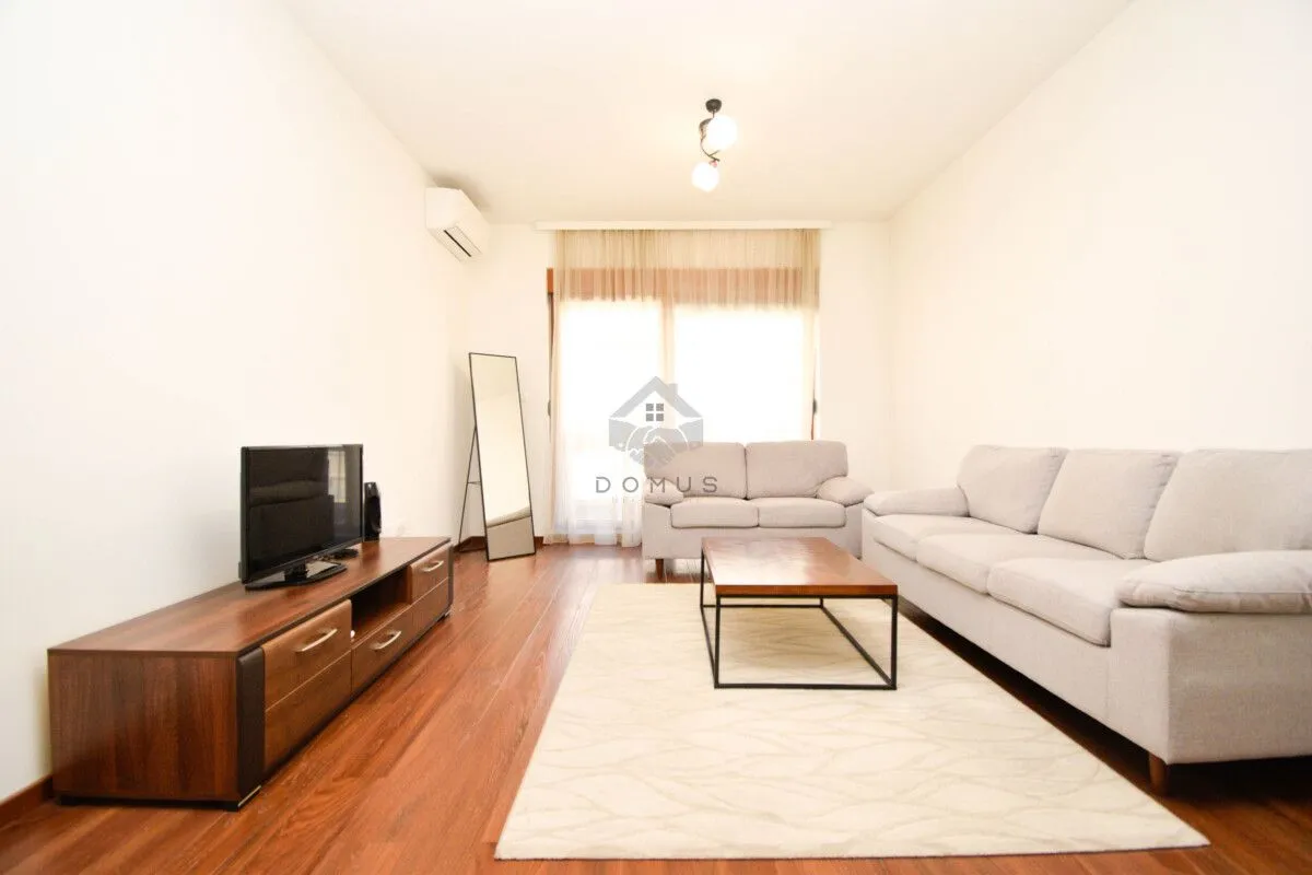 Izdavanje, jednosoban stan, 52m², Master Kvart, Podgorica