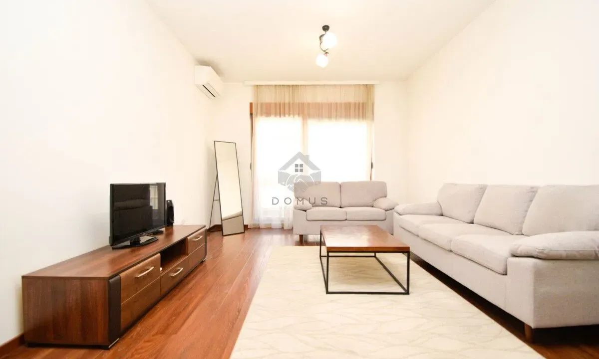 Izdavanje, jednosoban stan, 52m², Master Kvart, Podgorica