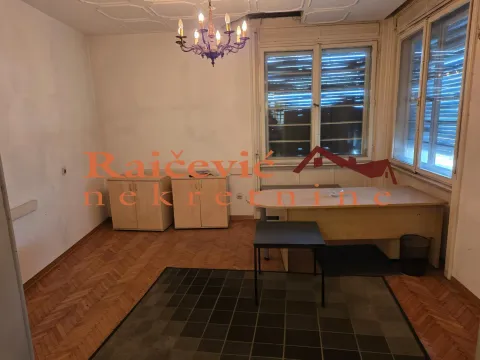 Prodaja, trosoban stan, 87m², Centar, Stara Pazova - image 4