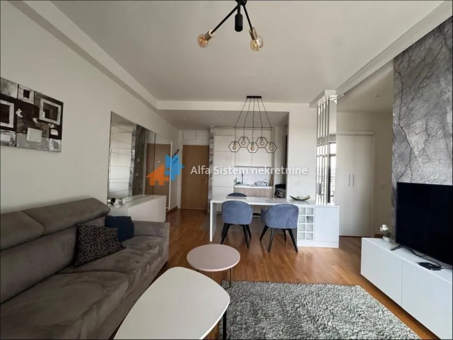 Rent, two bedroom apartment, 56m², Savski Venac, Beograd