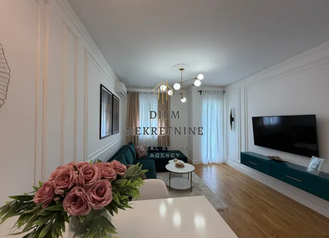 Izdavanje, jednosoban stan, 45m², City Kej, Podgorica