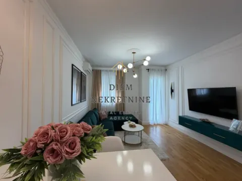 Izdavanje, jednosoban stan, 45m², City Kej, Podgorica - image 12