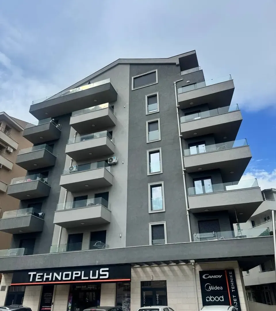Sale, two bedroom apartment, 60m², Podkošljun, Budva