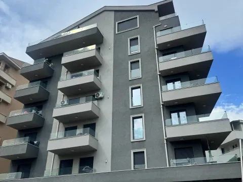 Sale, two bedroom apartment, 60m², Podkošljun, Budva - image 8