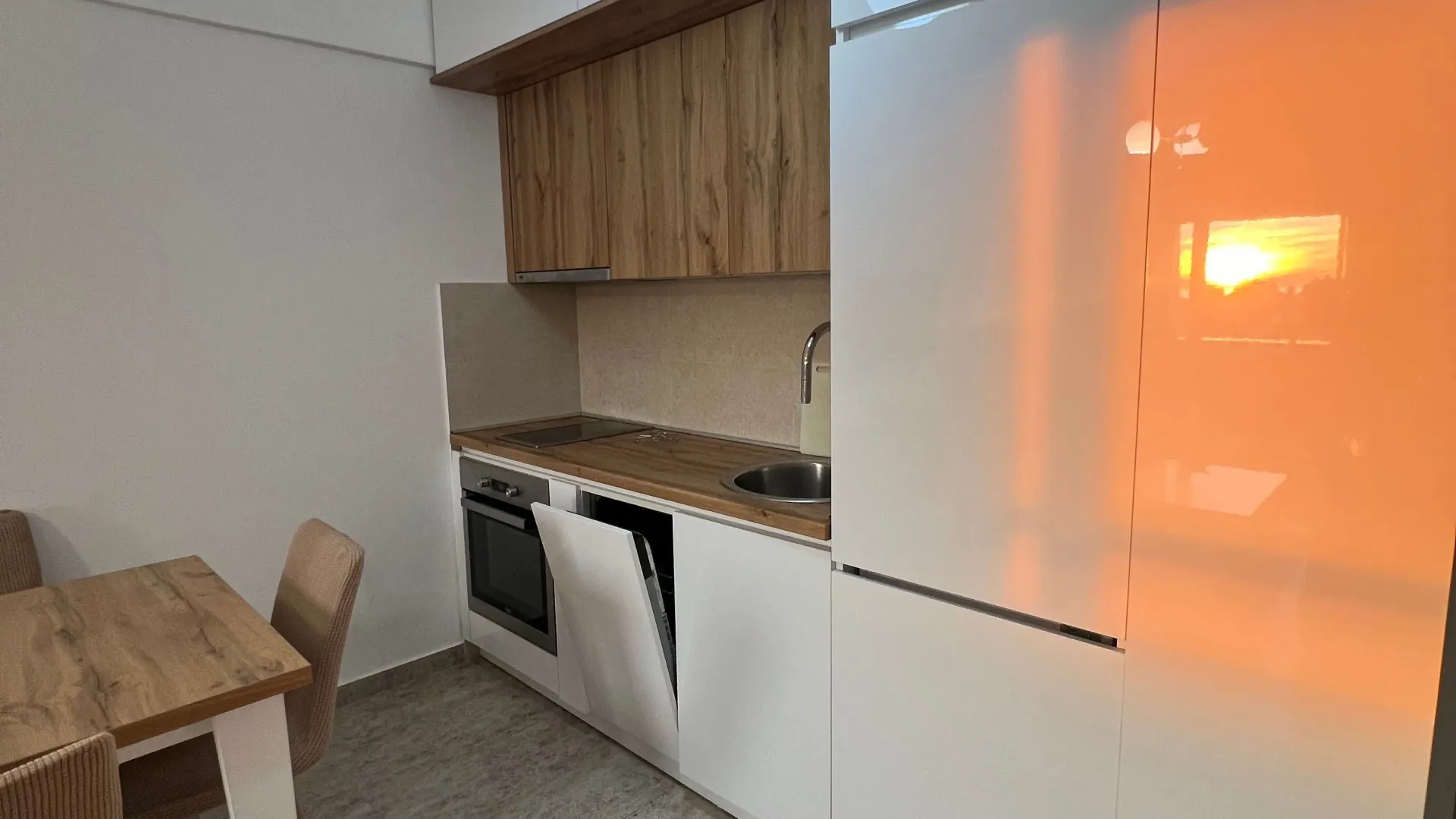 Izdavanje, jednosoban stan, 41m², Ilino, Bar