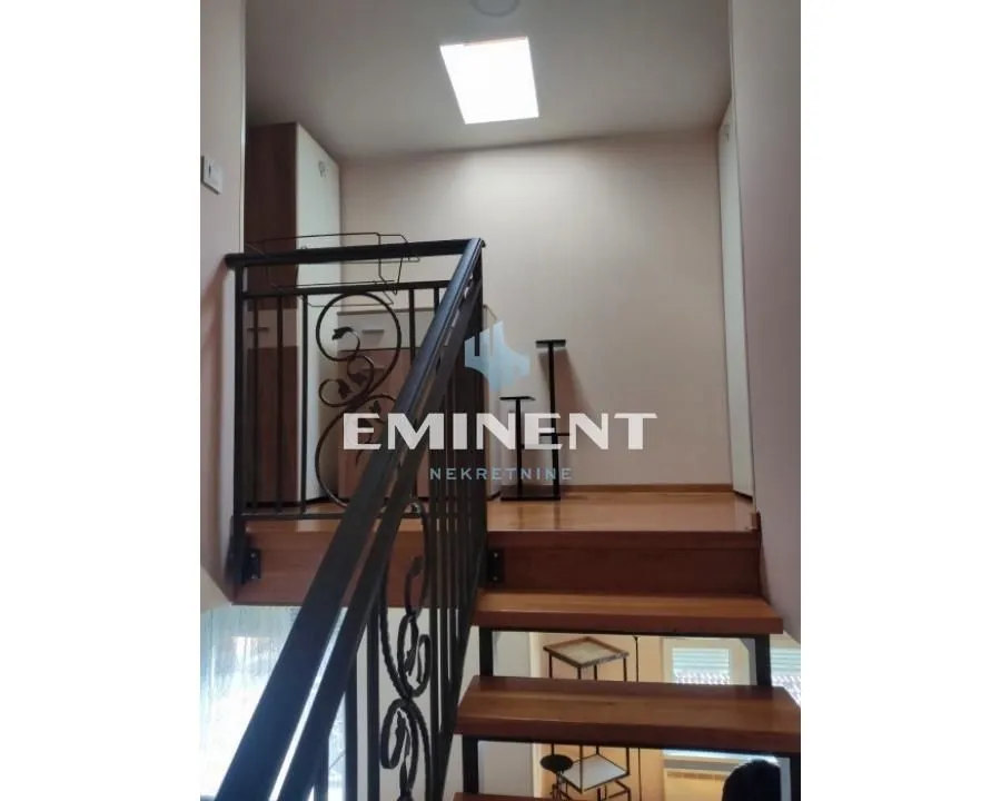 Rent, four bedroom apartment, 105m², Lekino Brdo, Voždovac Sve Podlokacije