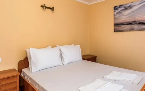 Rent, two bedroom apartment, 65m², Sutomore, Bar - image 4