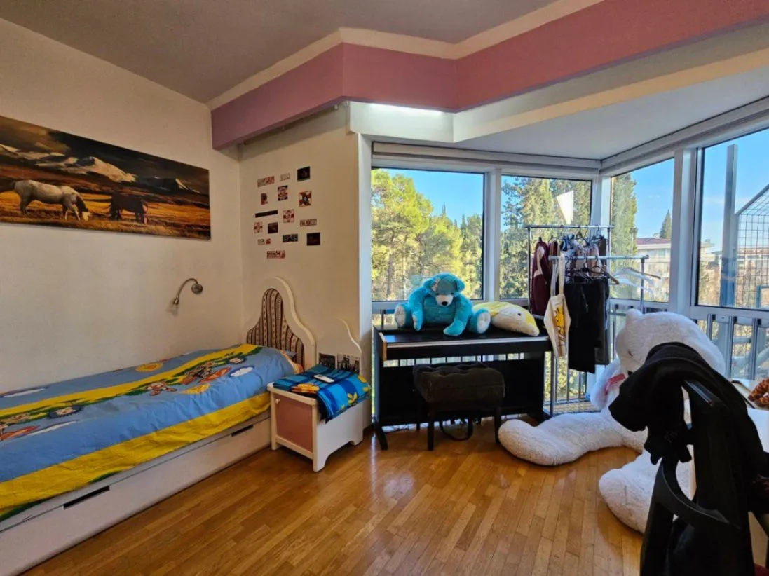 Prodaja, trosoban stan, 136m², Pod Goricom, Podgorica