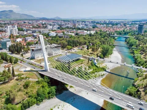 Rent, office space, 62m², Centar, Podgorica - image 1