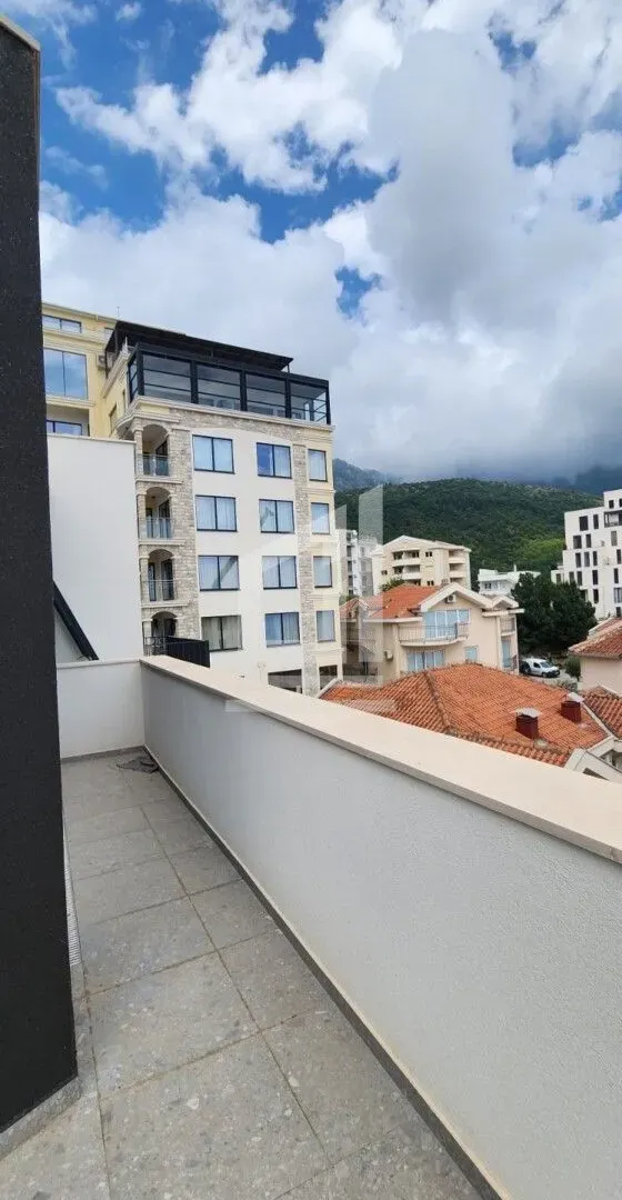Prodaja, jednosoban stan, 67m², Bečići, Budva