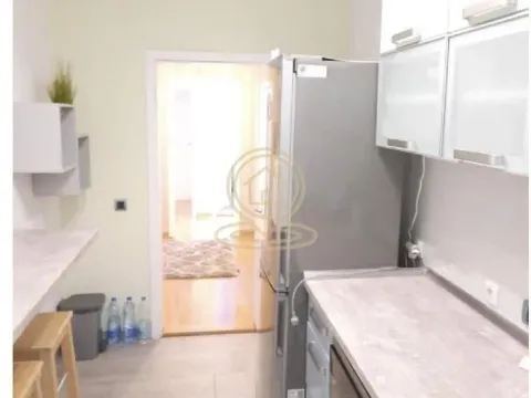 Izdavanje, trosoban stan, 83m², Vračar Sve Podlokacije, Beograd - image 8