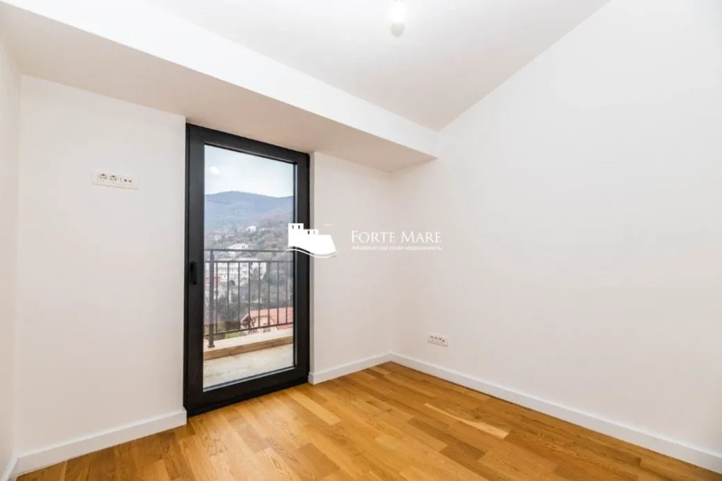 Prodaja, trosoban stan, 88m², Bijela, Herceg Novi