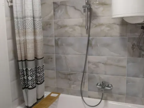 Izdavanje, dvosoban stan, 46m², Stari grad, Novi Sad - image 4