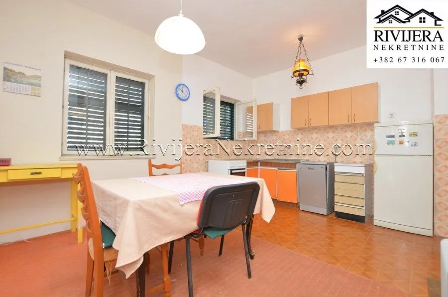 Prodaja, kuća, 372m², Centar, Herceg Novi