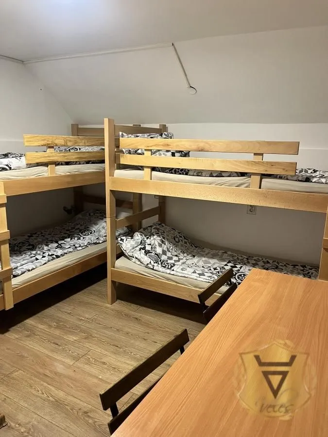 Izdavanje, kuća, 350m², Leštane, Grocka