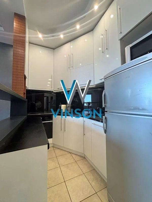 Izdavanje, dvosoban stan, 54m², Bulevar Evrope, Novi Sad Sve Podlokacije