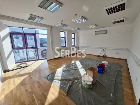 Izdavanje, poslovni prostor, 500m², Adamovićevo Naselje, Novi Sad Sve Podlokacije - image 18