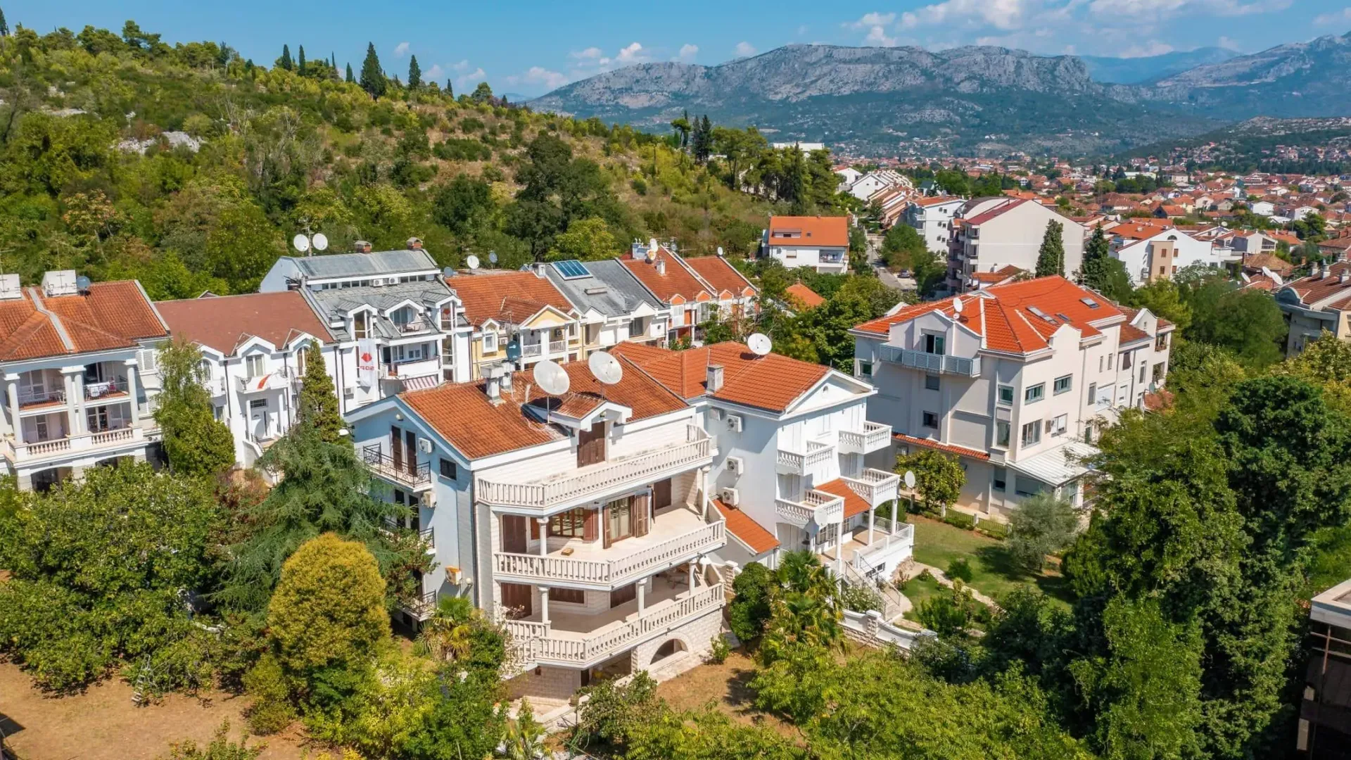 Prodaja, kuća, 670m², Gorica C, Podgorica