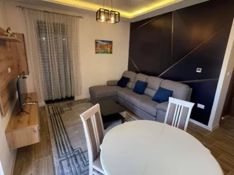 Izdavanje, jednosoban stan, 47m², Tivat, Crna Gora - image 4