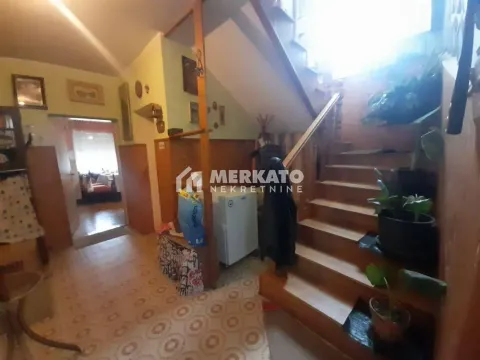 Prodaja, kuća, 196m², Duvanika, Zrenjanin - image 12