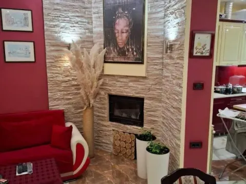 Prodaja, kuća, 210m², Podbara, Novi Sad Sve Podlokacije