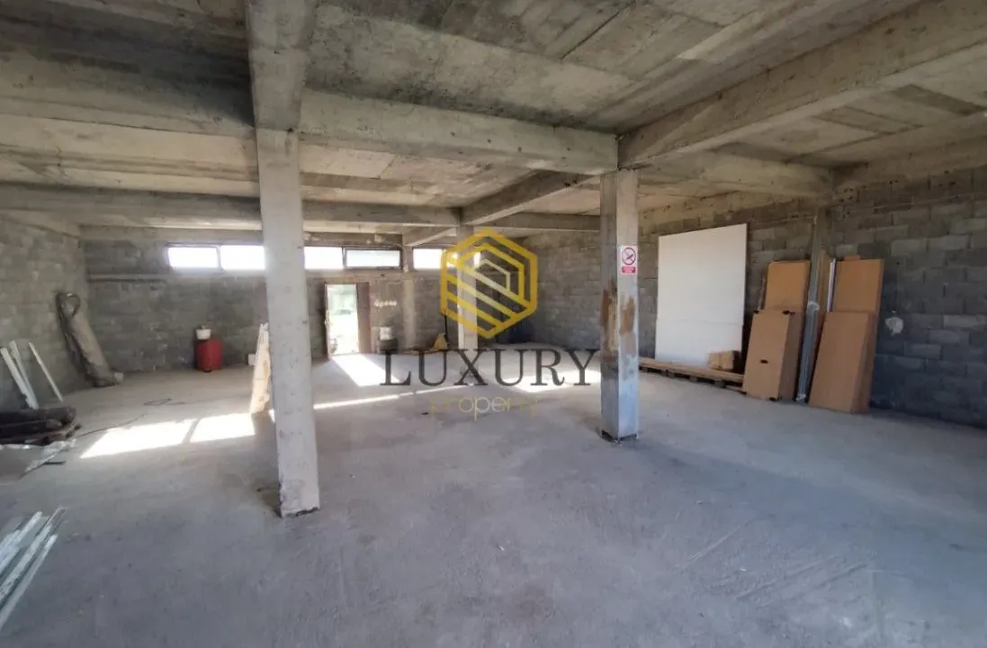 Izdavanje, poslovni prostor, 165m², Zeta, Podgorica