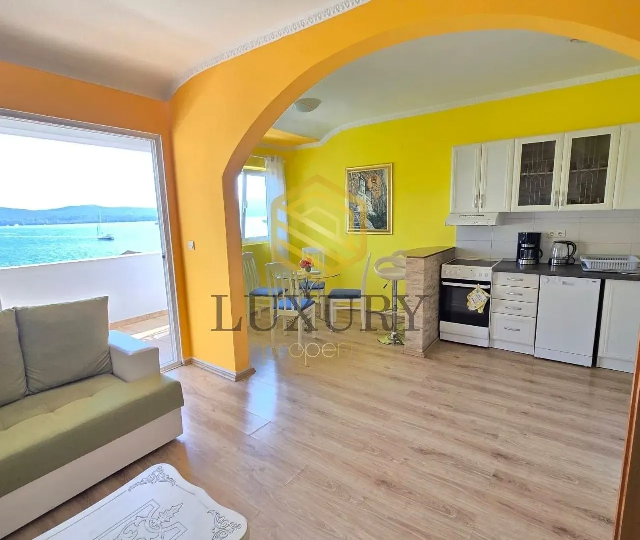 Rent, one bedroom apartment, 50m², Centar, Tivat
