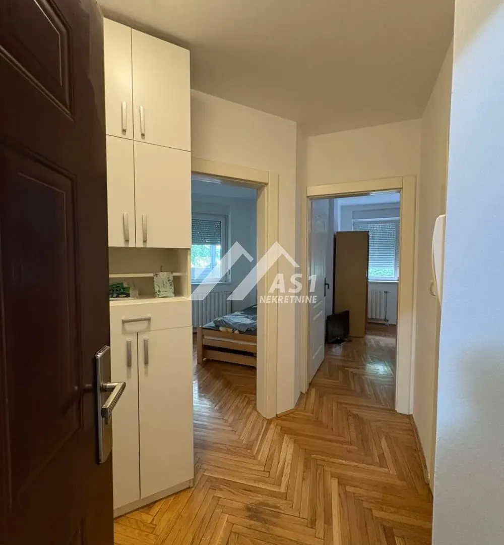 Izdavanje, dvosoban stan, 51m², Grbavica, Novi Sad Sve Podlokacije