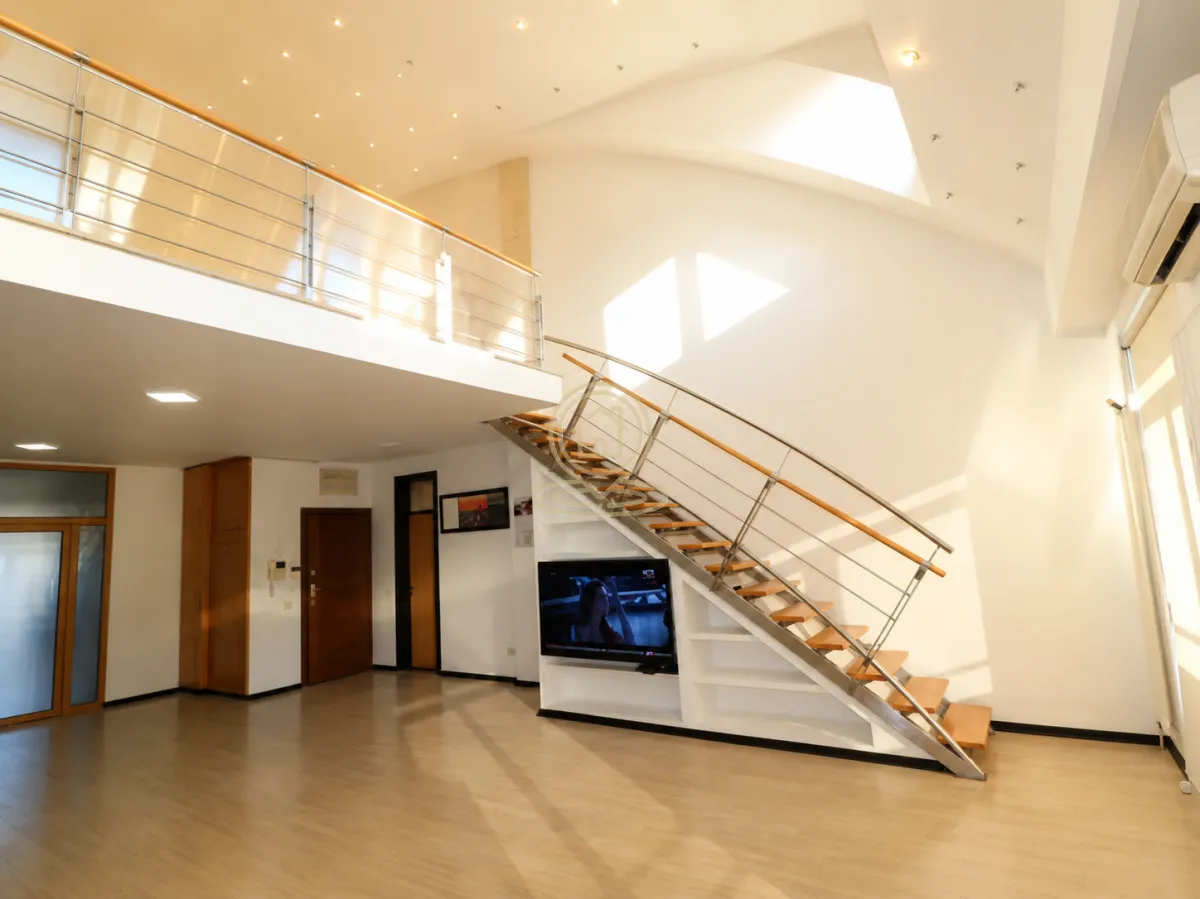 Rent, apartment, 222m², Tašmajdan, Palilula Sve Podlokacije