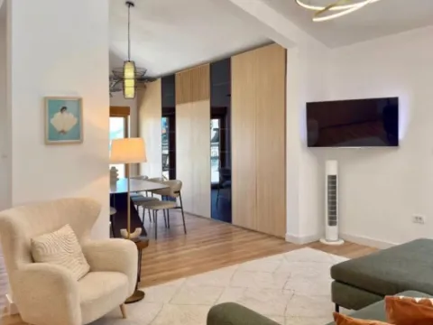 Izdavanje, dvosoban stan, 136m², Pržno, Budva - image 2