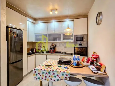 Prodaja, dvosoban stan, 71m², City Kvart, Podgorica - image 4