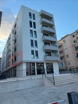 Sale, one bedroom apartment, 42m², Centar, Budva - image 12