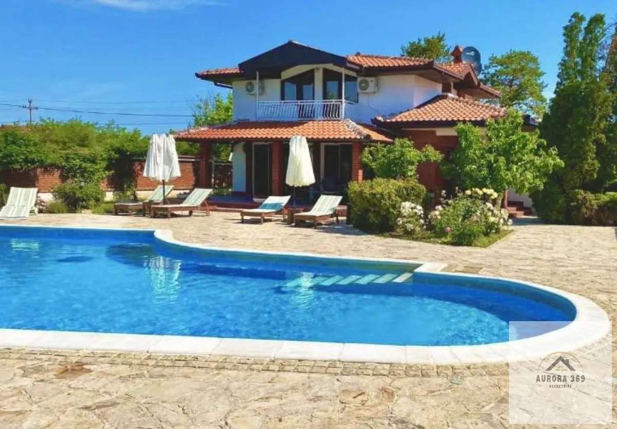 Prodaja, kuća, 349m², Skupljen, Vladimirci