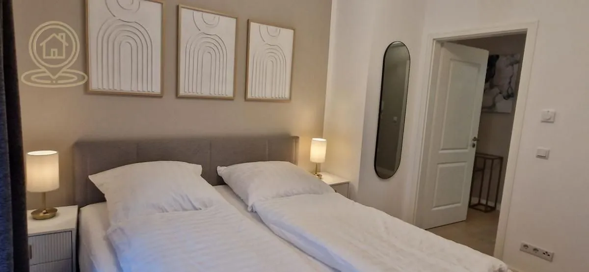 Izdavanje, trosoban stan, 135m², Stari Grad, Beograd