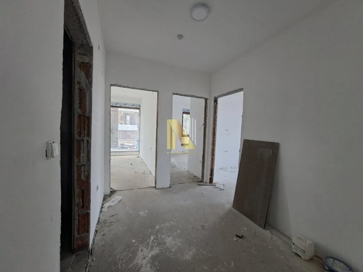Prodaja, četvorosoban stan, 167m², Sremska Kamenica, Petrovaradin